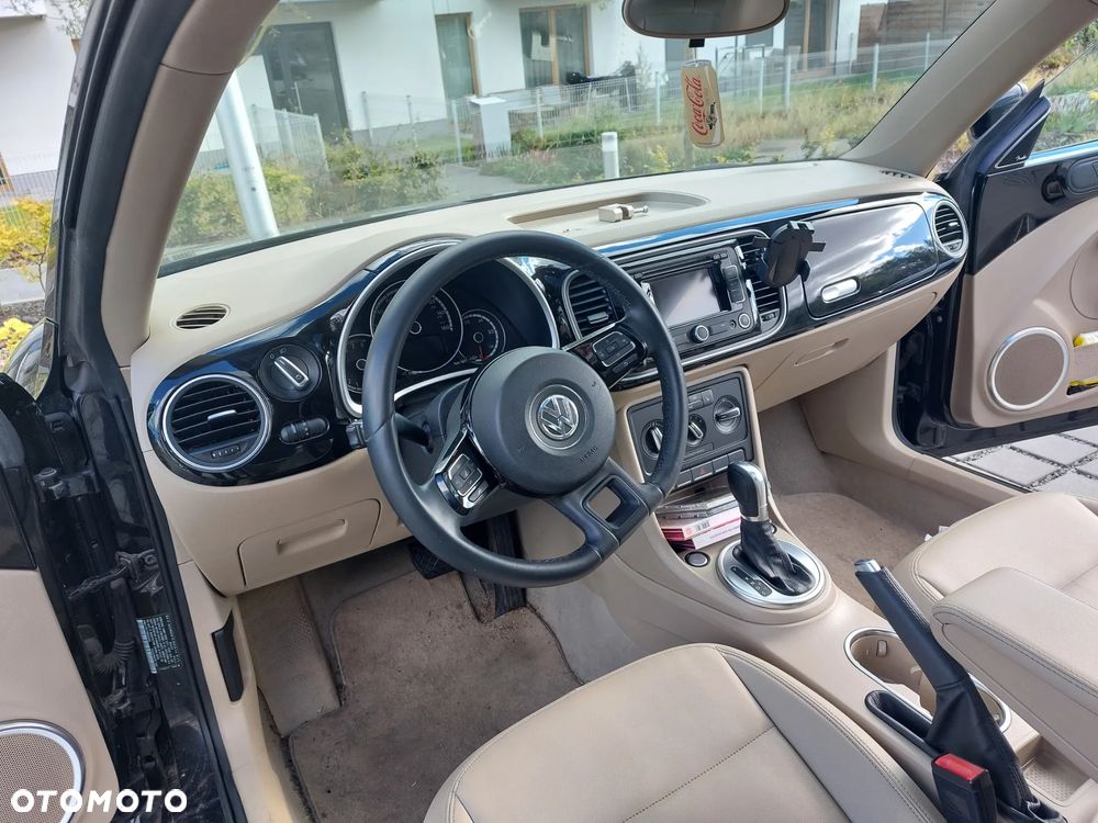 Volkswagen New Beetle - 9