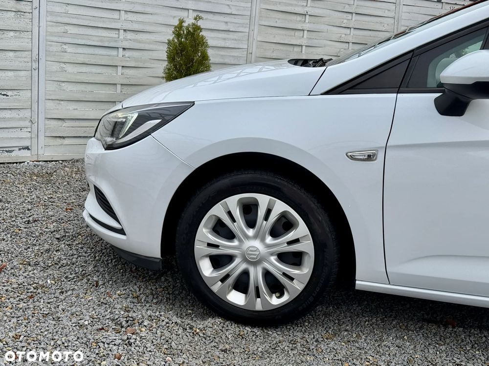 Opel Astra 1.6 D (CDTI DPF ecoFLEX) Start/Stop Excellence - 18