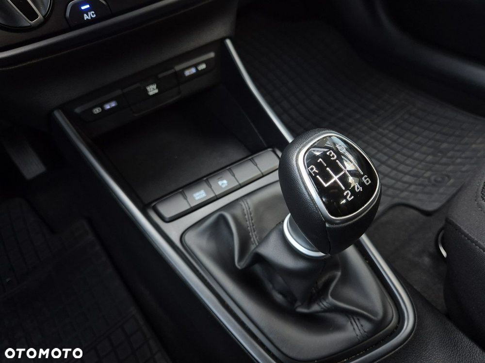 Hyundai i20 1.0 T-GDI Pure - 27