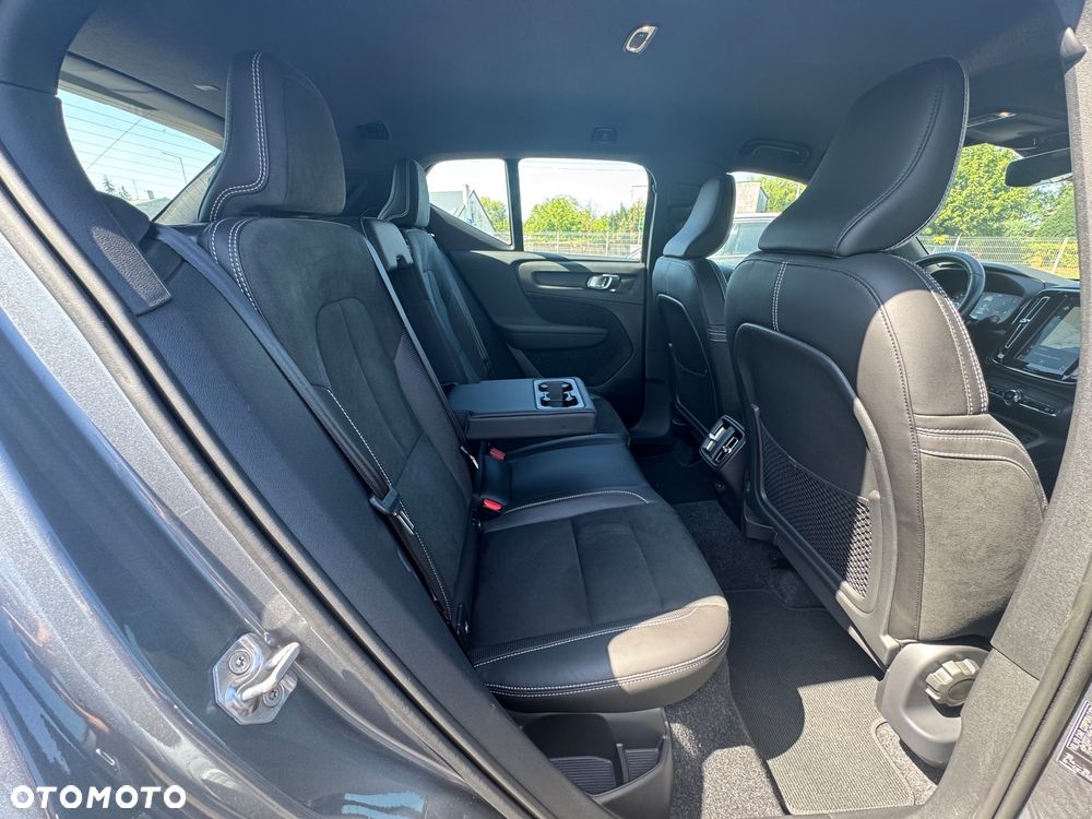 Volvo XC 40 D4 AWD R-Design - 20