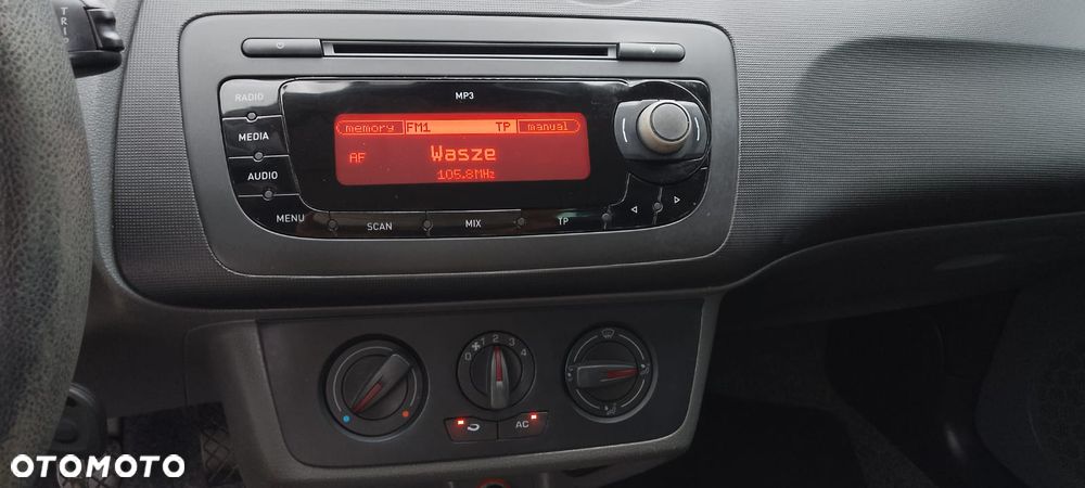Seat Ibiza 1.4 16V Stylance - 10