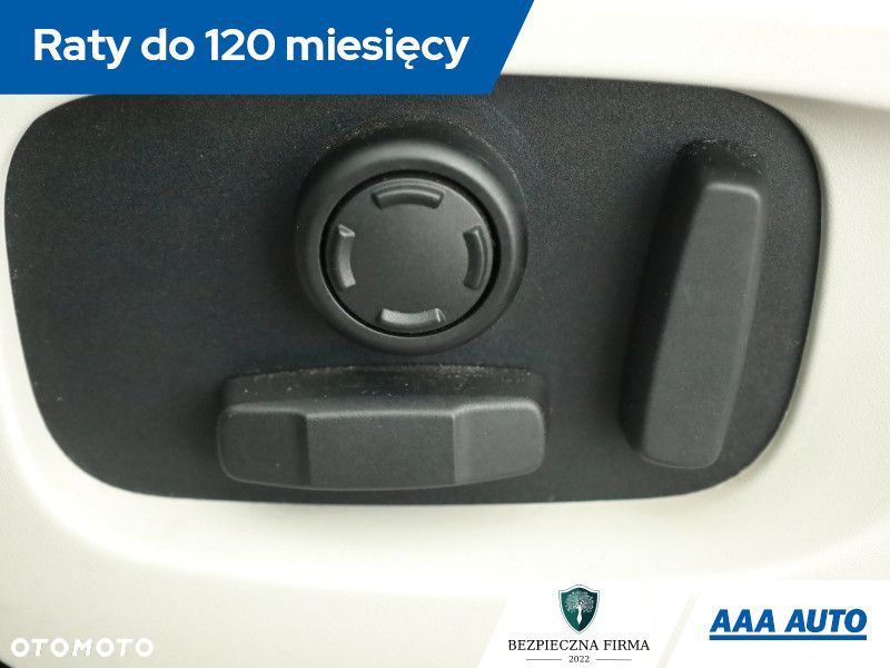 Land Rover Discovery Sport - 16