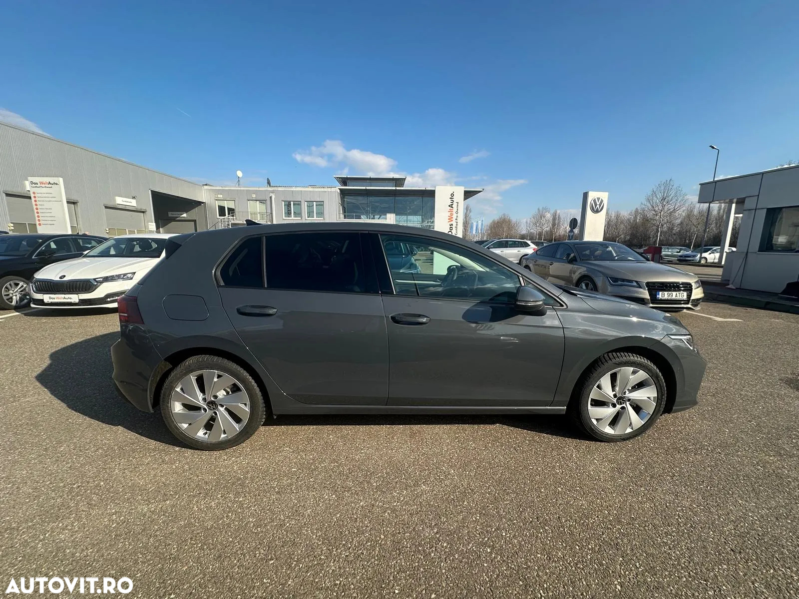 Volkswagen Golf 2.0 TDI DSG Life - 3