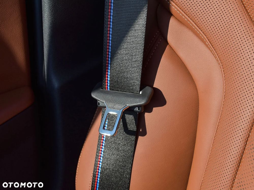 BMW M3 Competition xDrive sport - 29