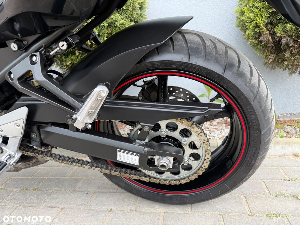 Yamaha FZ - 38