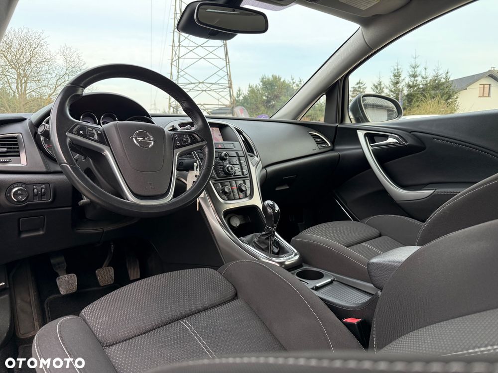 Opel Astra 1.4 T Cosmo - 33