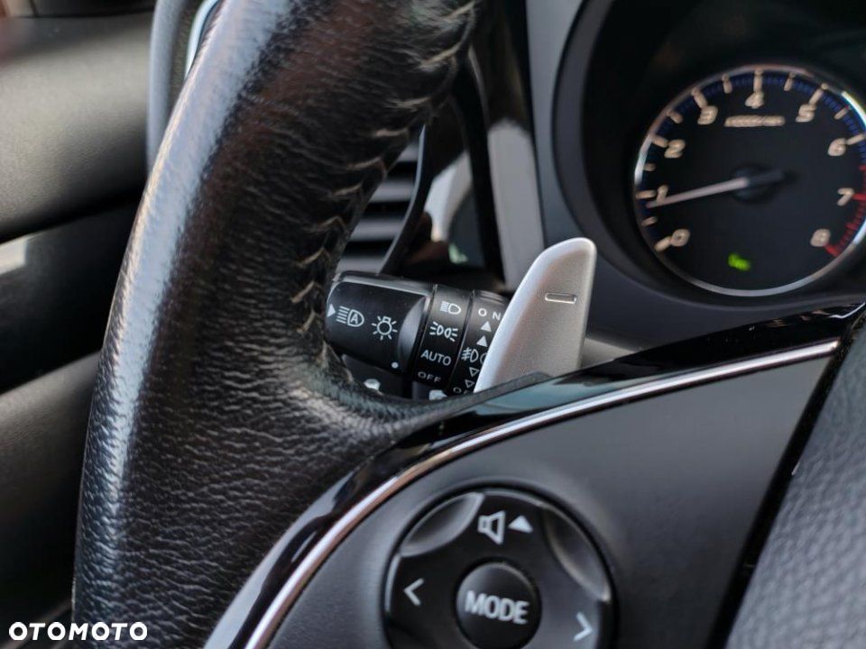 Mitsubishi Outlander - 24