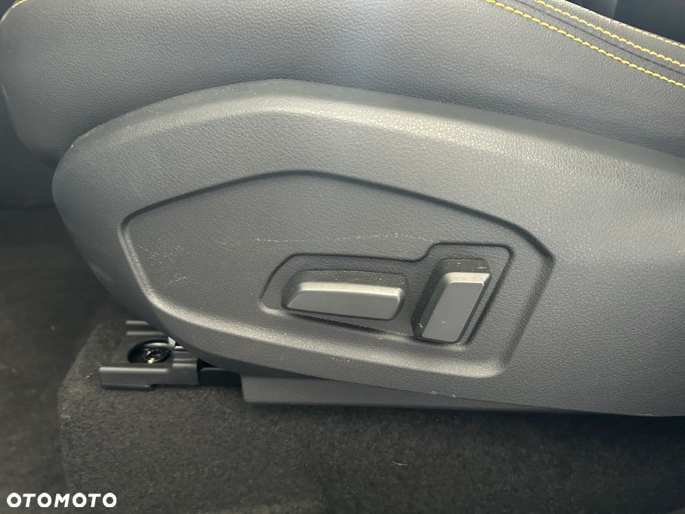 Bestune T77 1.5T Business DCT - 16