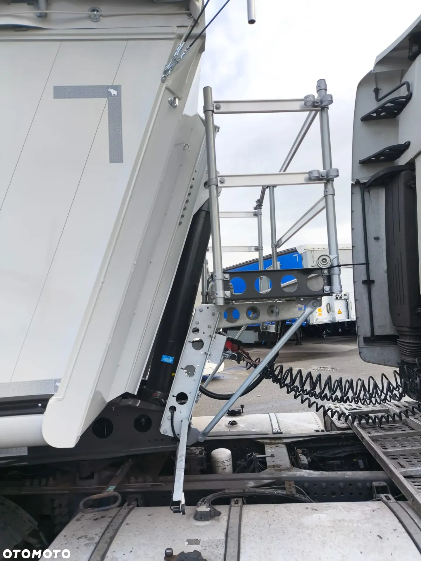 Schmitz Cargobull SKI 7,2 - 5
