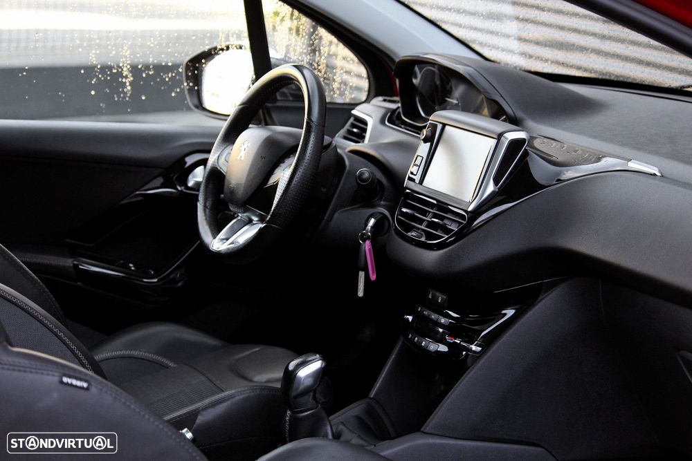 Peugeot 208 PureTech 82 Allure - 18