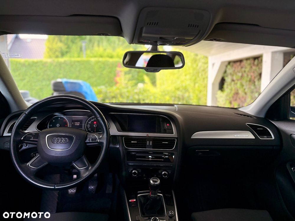 Audi A4 Avant 2.0 TDI Quattro - 10