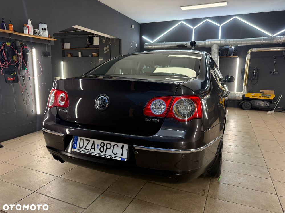 Volkswagen Passat - 5