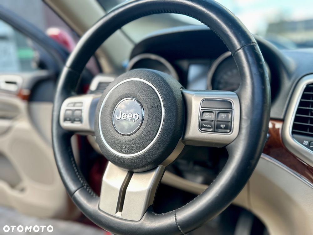 Jeep Grand Cherokee - 26