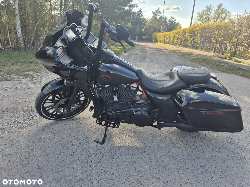 Harley-Davidson Touring Road Glide - 6