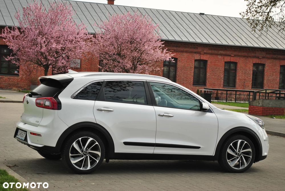 Kia Niro 1.6 GDI Hybrid L Business Line - 8