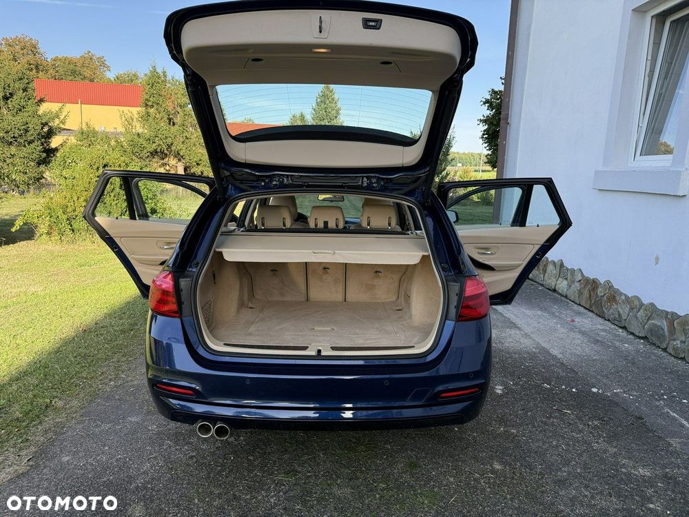 BMW Seria 3 320i Luxury Line - 8