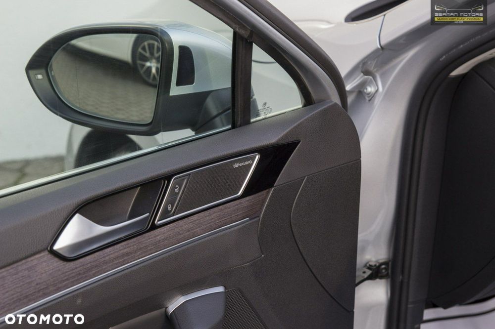 Volkswagen Passat - 22