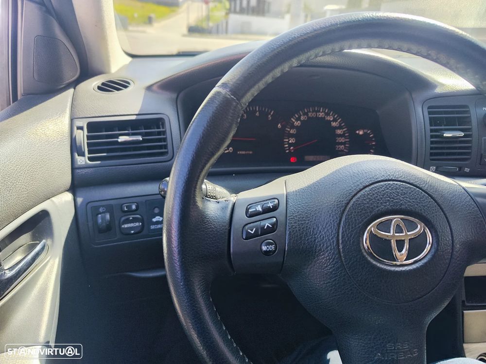 Toyota Corolla 1.4 D-4D - 1