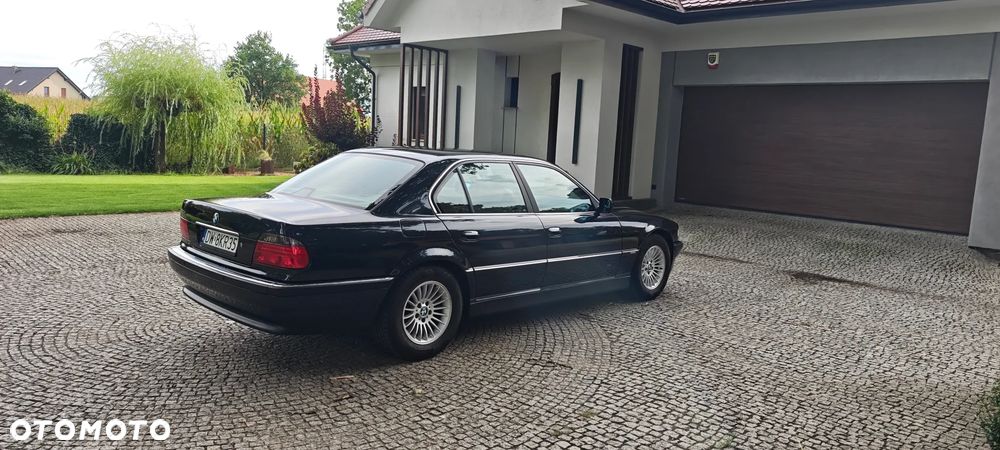 BMW Seria 7 - 4