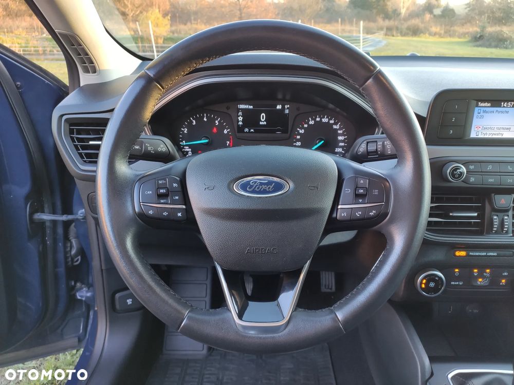 Ford Focus 1.0 EcoBoost Trend Edition - 23