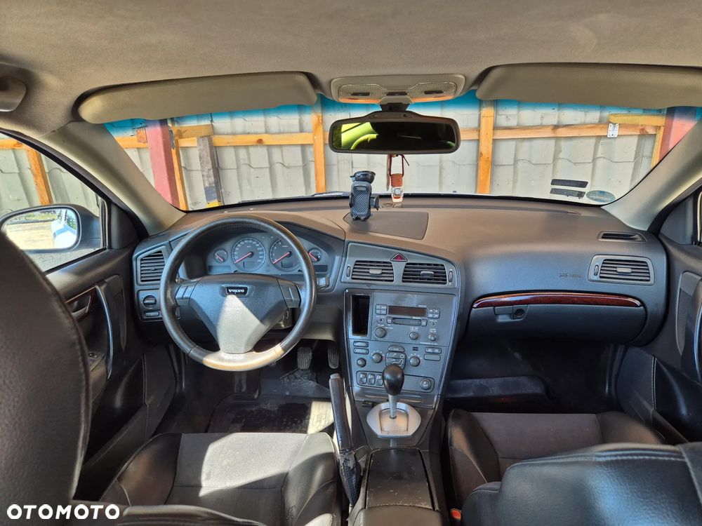 Volvo S60 2.4 - 8