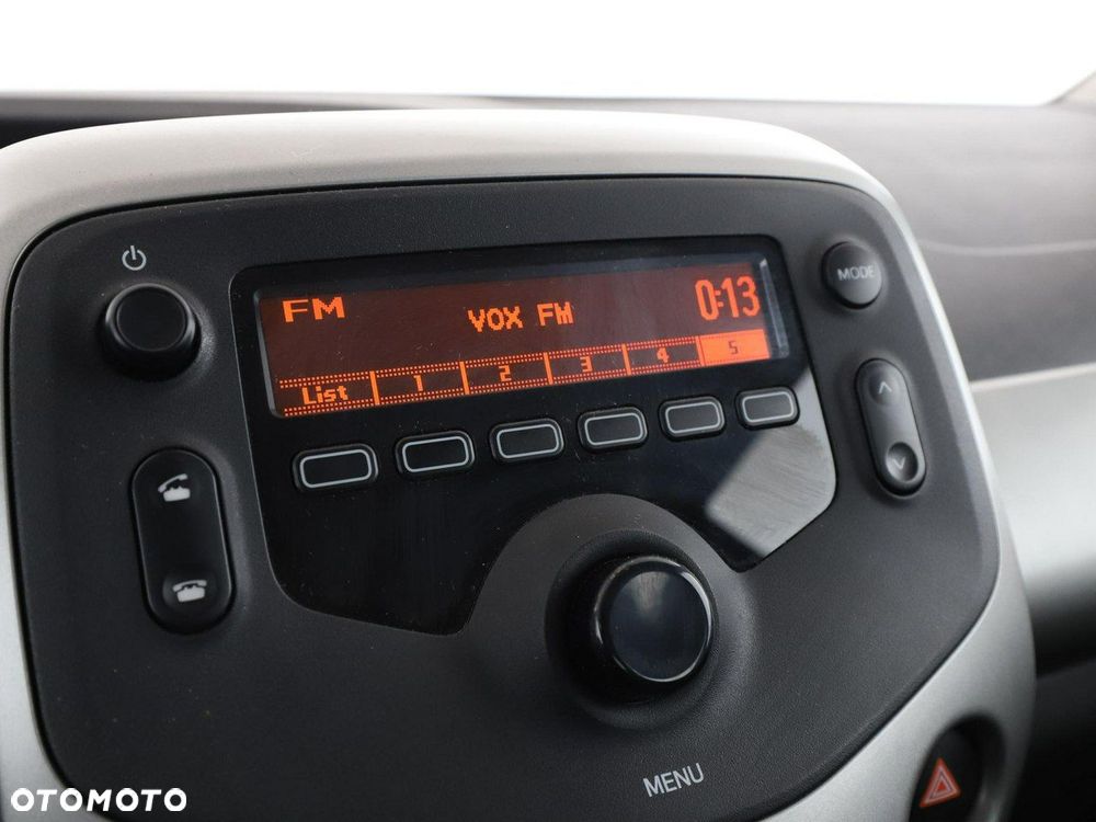 Toyota Aygo x-play - 24