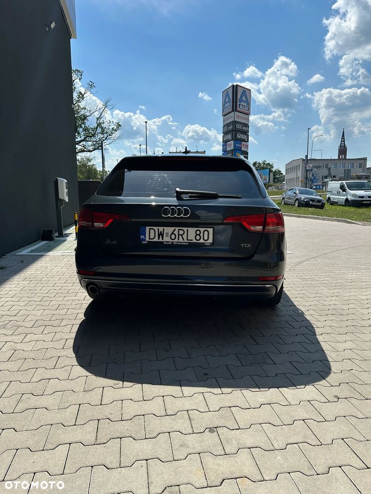 Audi A4 Avant 2.0 TDI S tronic - 8