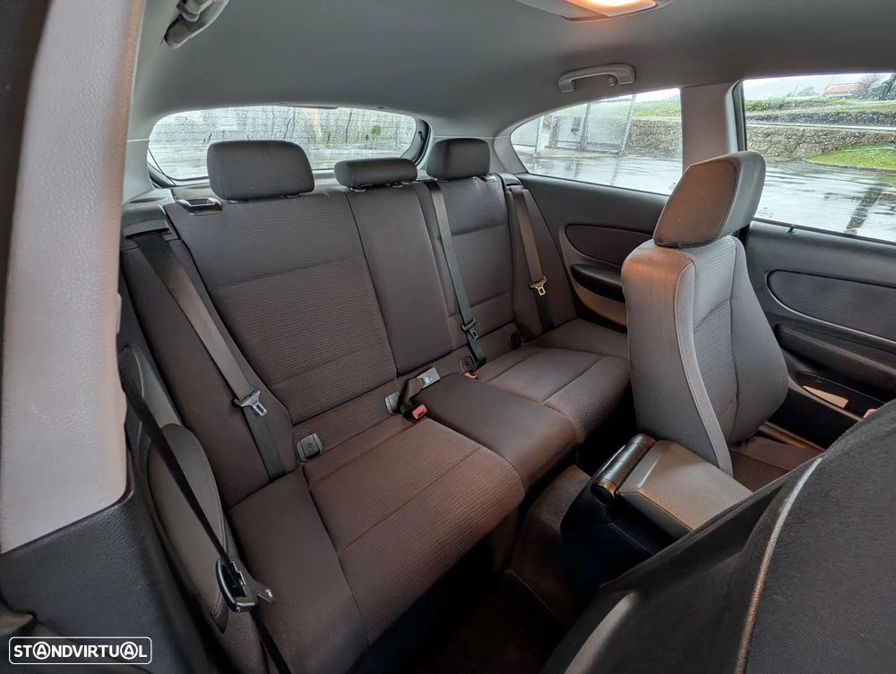 BMW 116 d DPF Edition Sport - 8