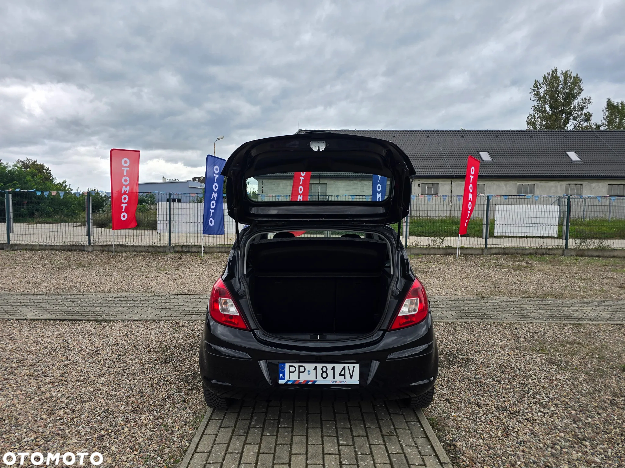 Opel Corsa 1.2 16V Enjoy - 10