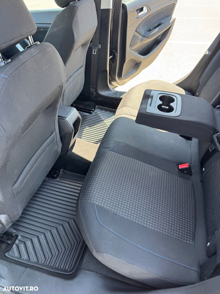 Peugeot 308 1.2 L PureTech Turbo Allure - 7