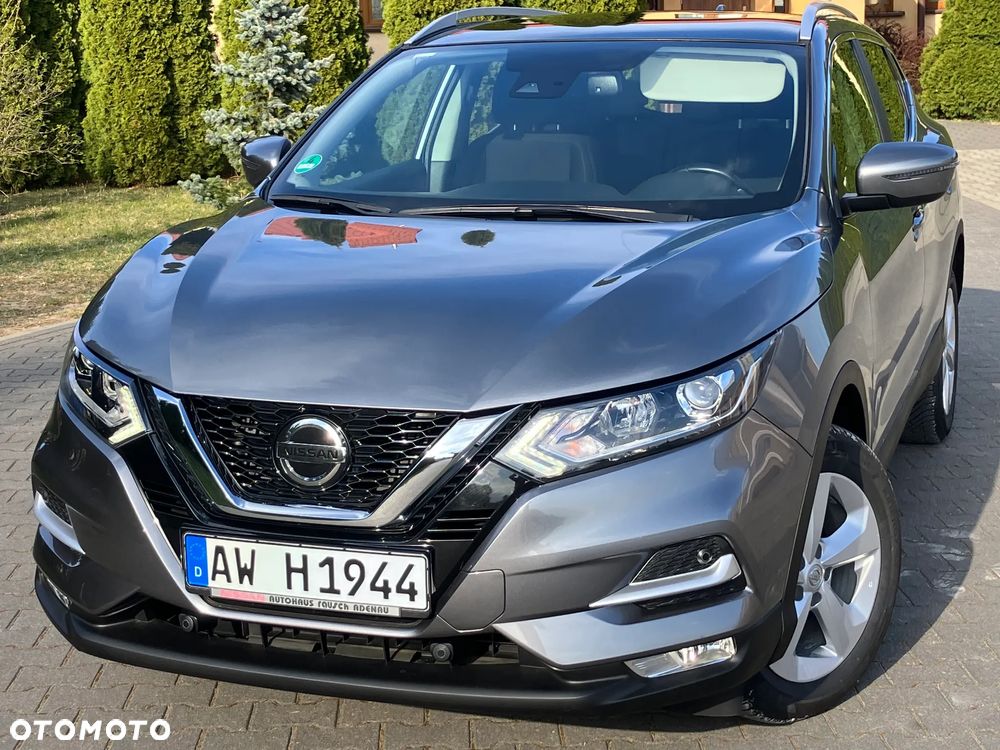 Nissan Qashqai 1.3 DIG-T N-Connecta EU6d - 1