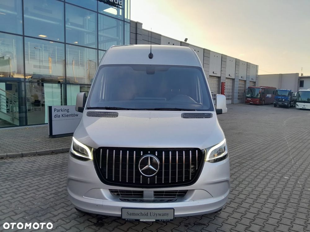 Mercedes-Benz Sprinter - 9