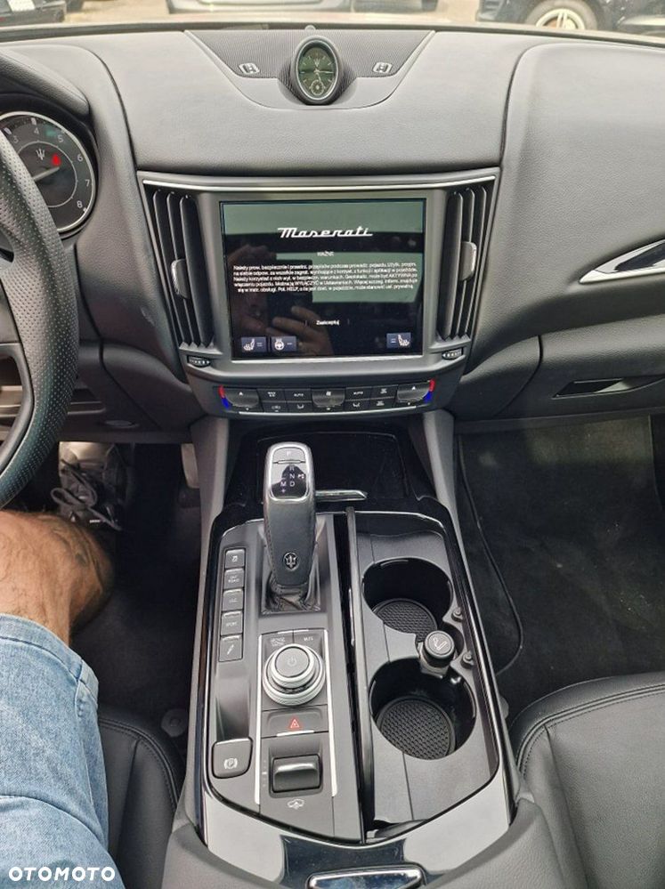 Maserati Levante S Q4 GranLusso - 15