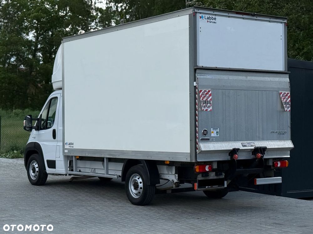 Fiat Ducato 2.3 140KM / Kontener 4,2m 8EP + Winda Dhollandia 750kg / 183.340KM PRZEBIEG / 2021 ROK PRODUKCJI / ZAREJESTROWANY W PL - 14