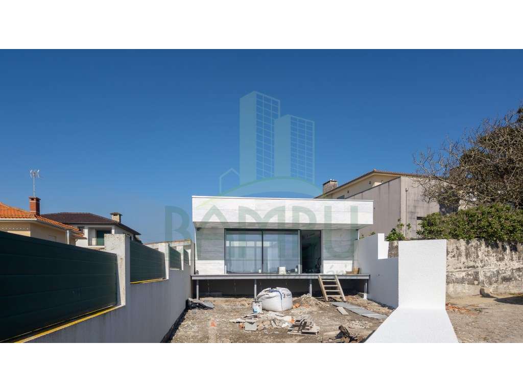 Moledo - Moradia T2 térrea com vistas mar - Grande imagem: 2/20