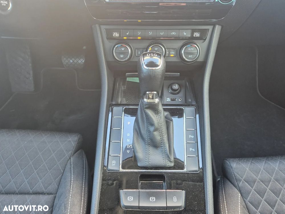 Skoda Superb 1.6 TDI DSG Style - 16