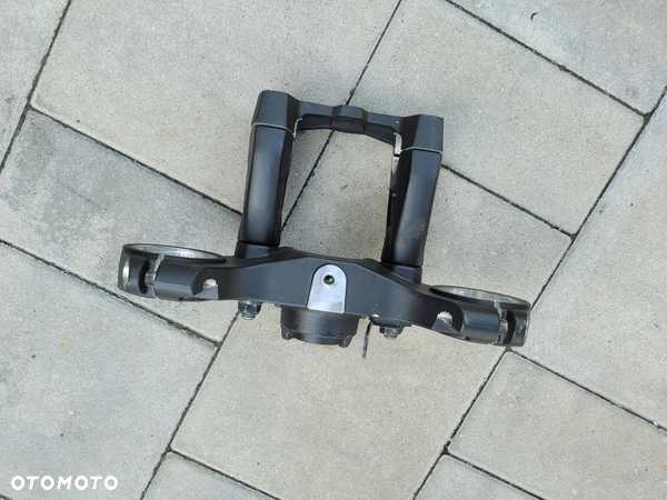 Półka górna, risery Yamaha MT 125 2021