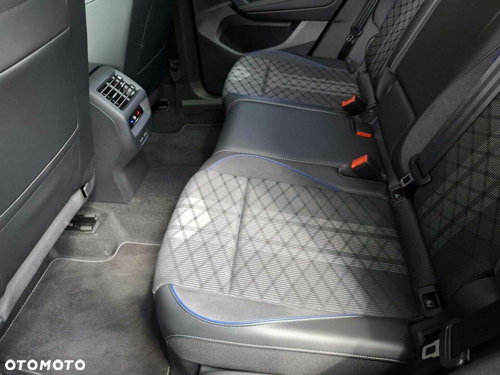 Volkswagen Tiguan - 28