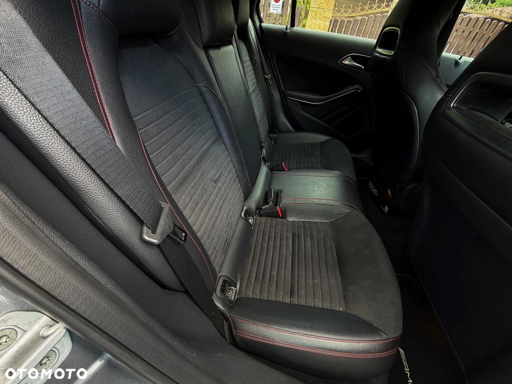 Mercedes-Benz Klasa A 180 (BlueEFFICIENCY) 7G-DCT - 23