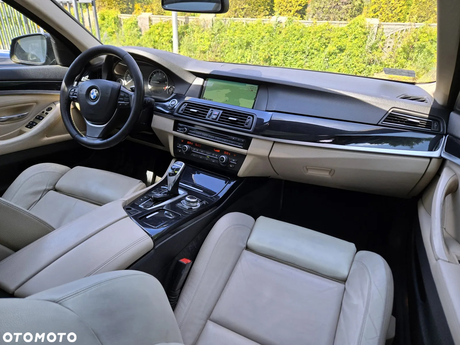 BMW Seria 5 525d xDrive - 6