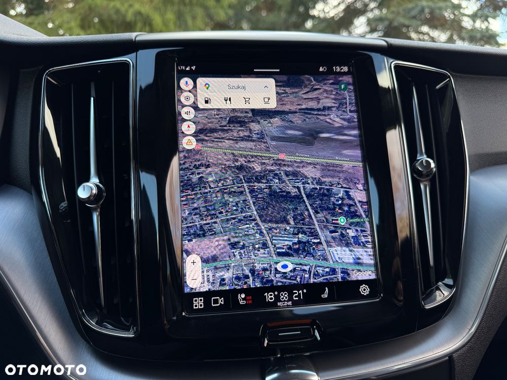 Volvo XC 60 B4 D Geartronic Momentum Pro - 34