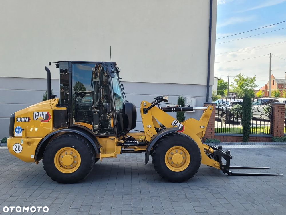 Caterpillar 906M / nowy model 2022r. / łyżka otwierana + widły / SUPER STAN - 1