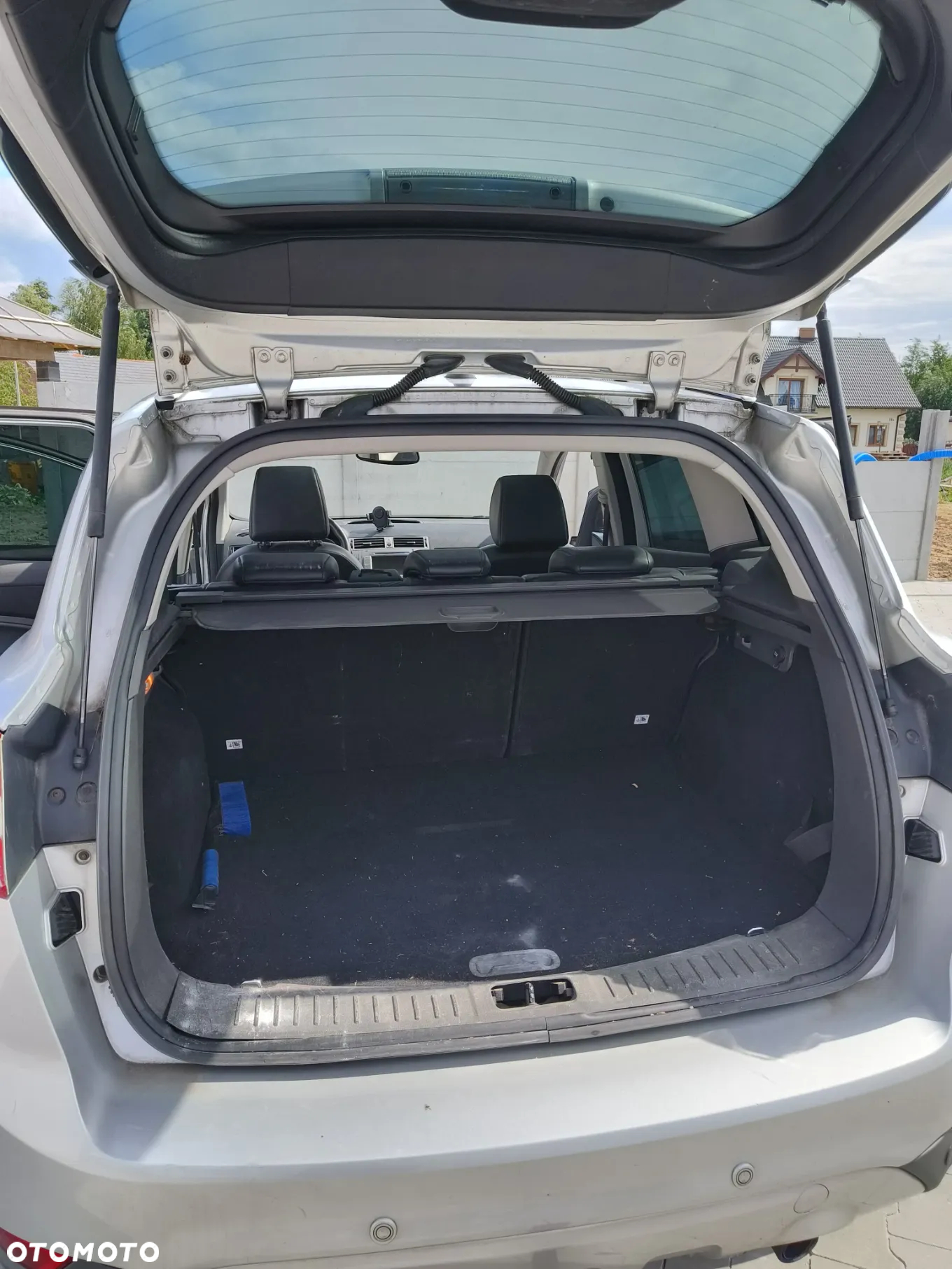 Ford Kuga - 8
