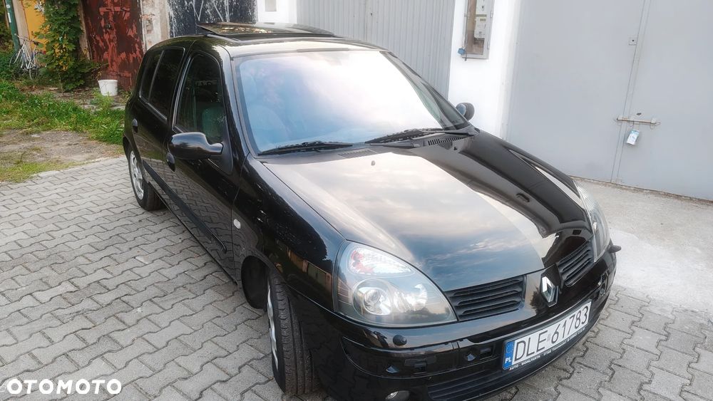 Renault Clio - 28