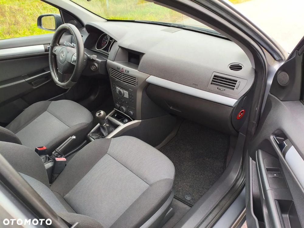 Opel Astra 1.6 Edition - 19