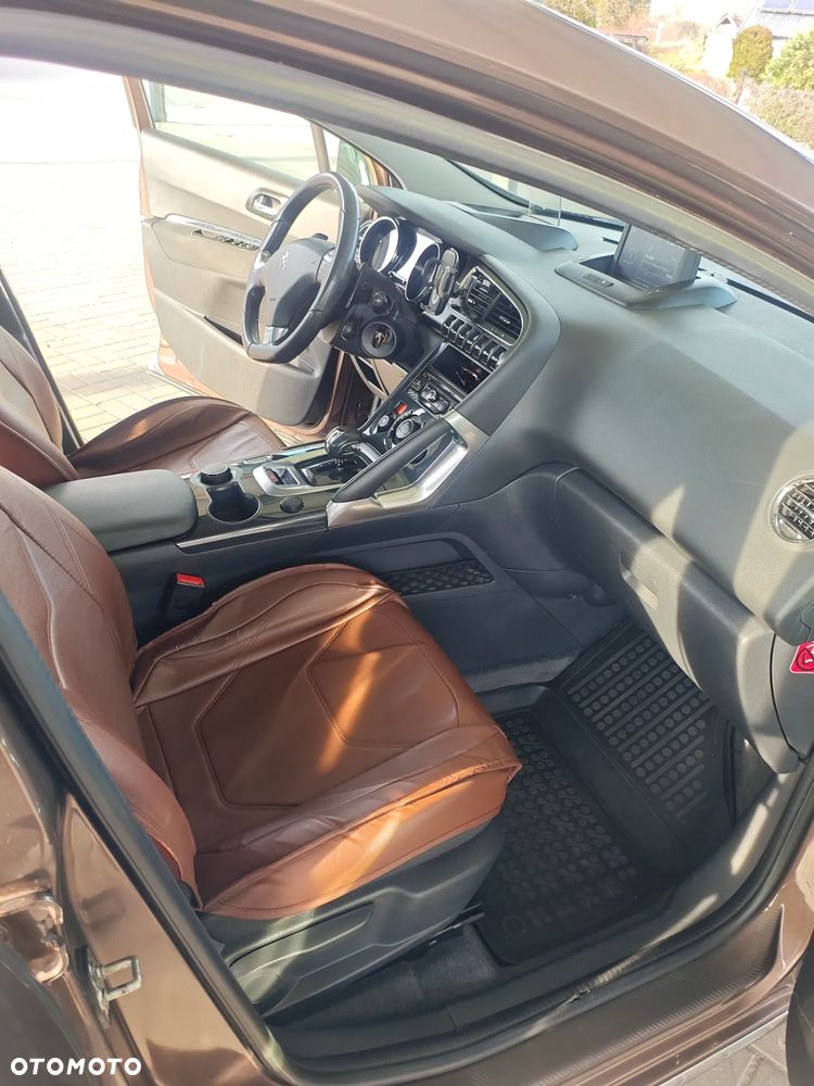 Peugeot 3008 Hybrid4 - 30