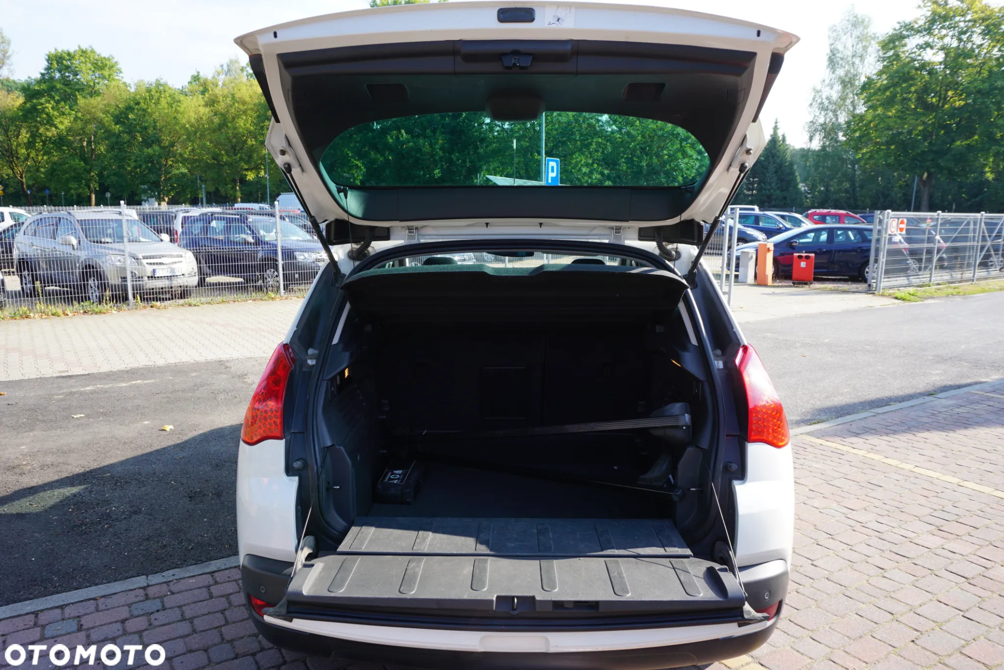 Peugeot 3008 1.6 HDi Premium - 5