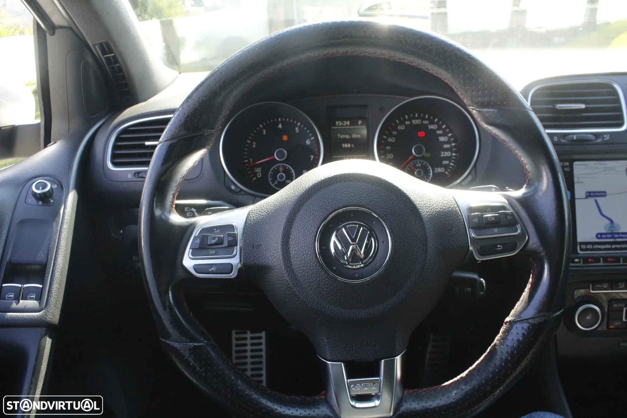 VW Golf 2.0 GTI DSG - 22