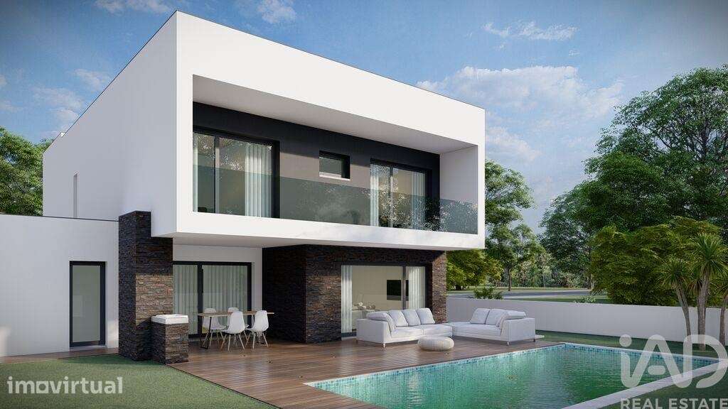 Casa / Villa T4 em Fernão Ferro de 180,00 m2 - Grande imagem: 5/7