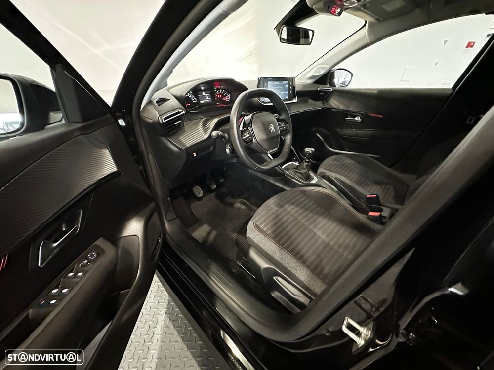 Peugeot 208 1.2 PureTech Active - 11